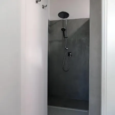 Artistic And Spacious Loft - 3 Min From The Metro Apartment Mailand