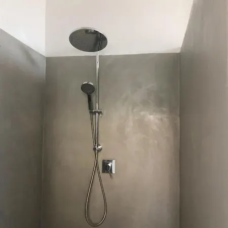Apartment Artistic And Spacious Loft - 3 Min From The Metro