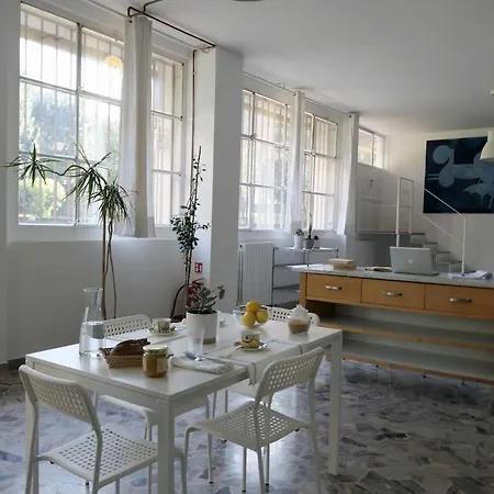 Artistic And Spacious Loft - 3 Min From The Metro * Milan